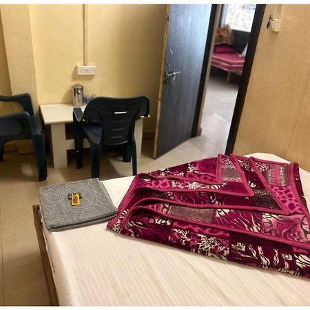 Hotel Mahakal Vishram, Ujjain Zewnętrze zdjęcie