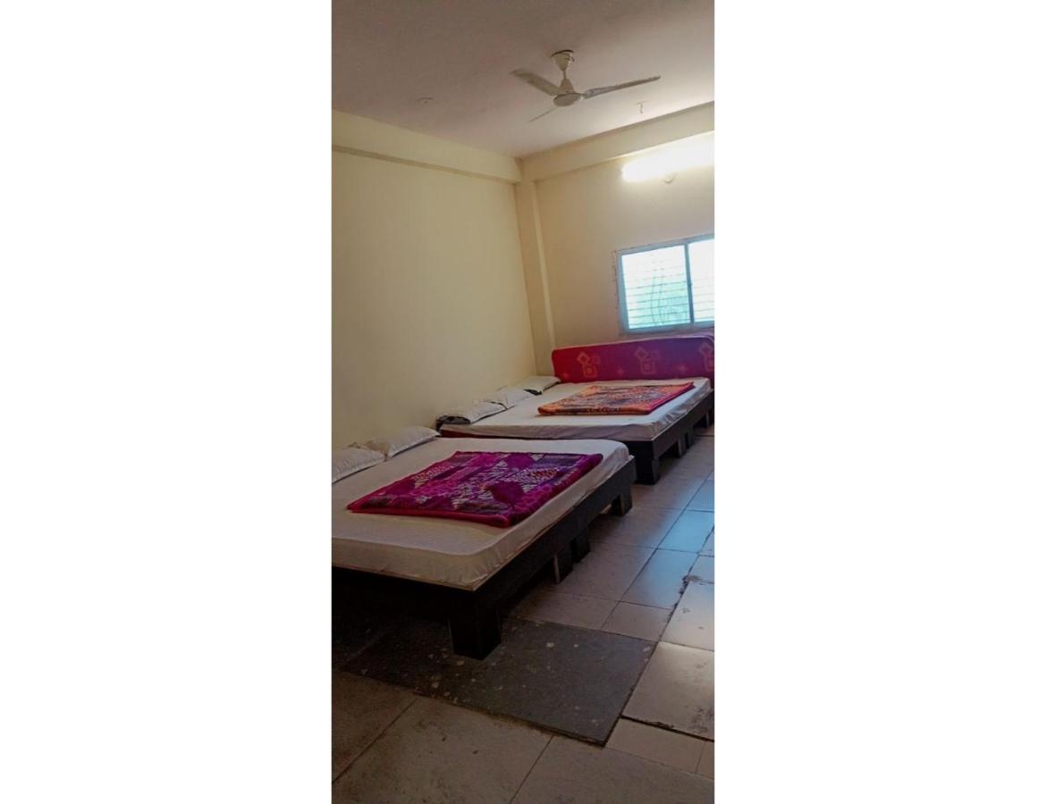 Hotel Mahakal Vishram, Ujjain Zewnętrze zdjęcie