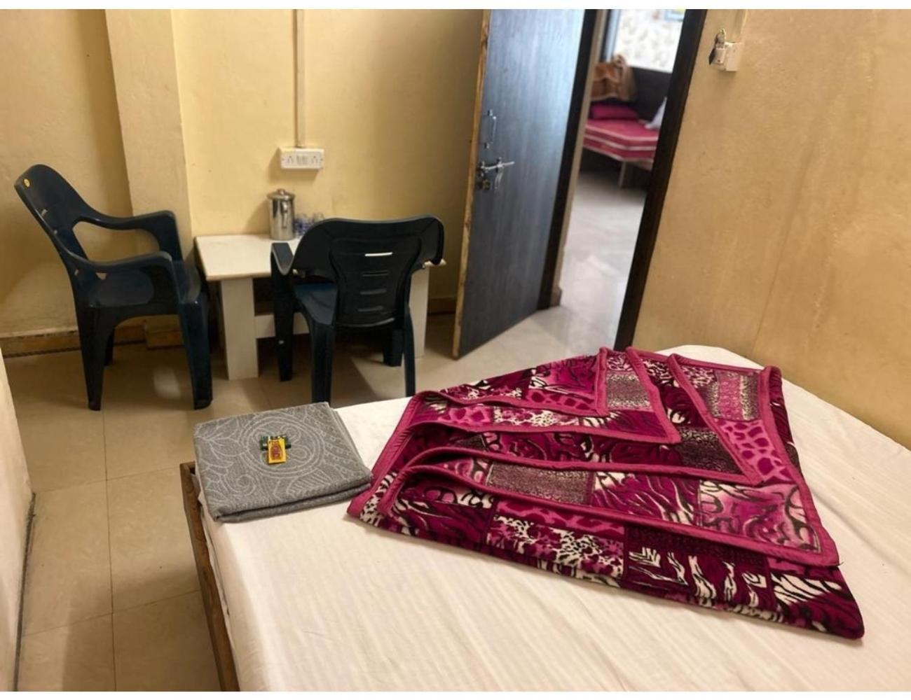 Hotel Mahakal Vishram, Ujjain Zewnętrze zdjęcie