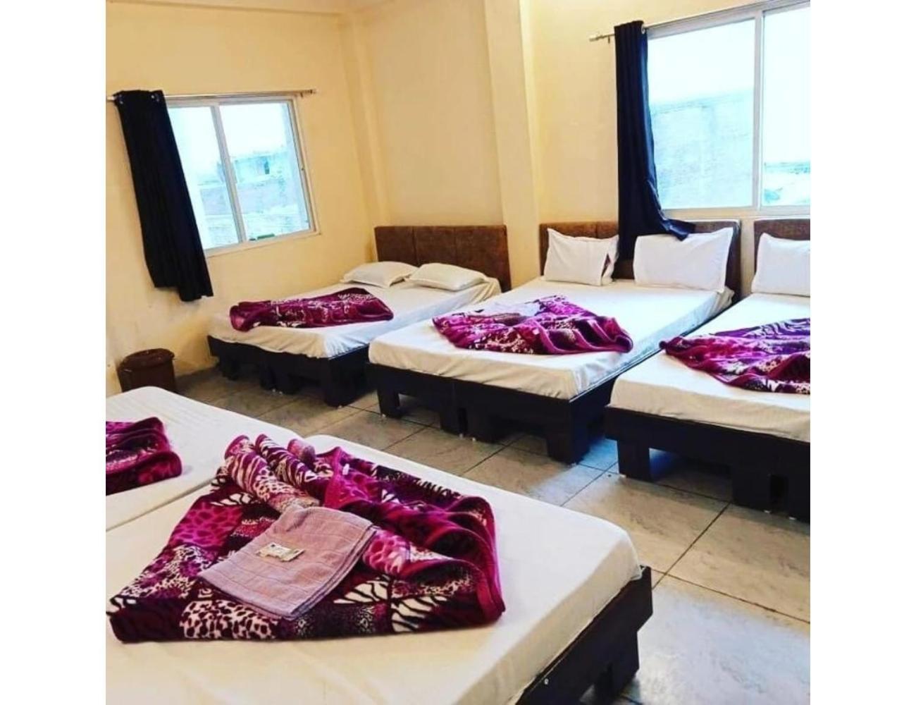 Hotel Mahakal Vishram, Ujjain Zewnętrze zdjęcie